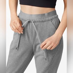 Lululemon Refreshed Routine jogger